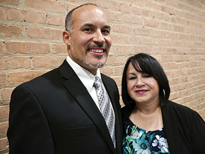 Ricardo y Cecilia Lopez sirven como Pastores de Ninos en la Iglesia Rebano